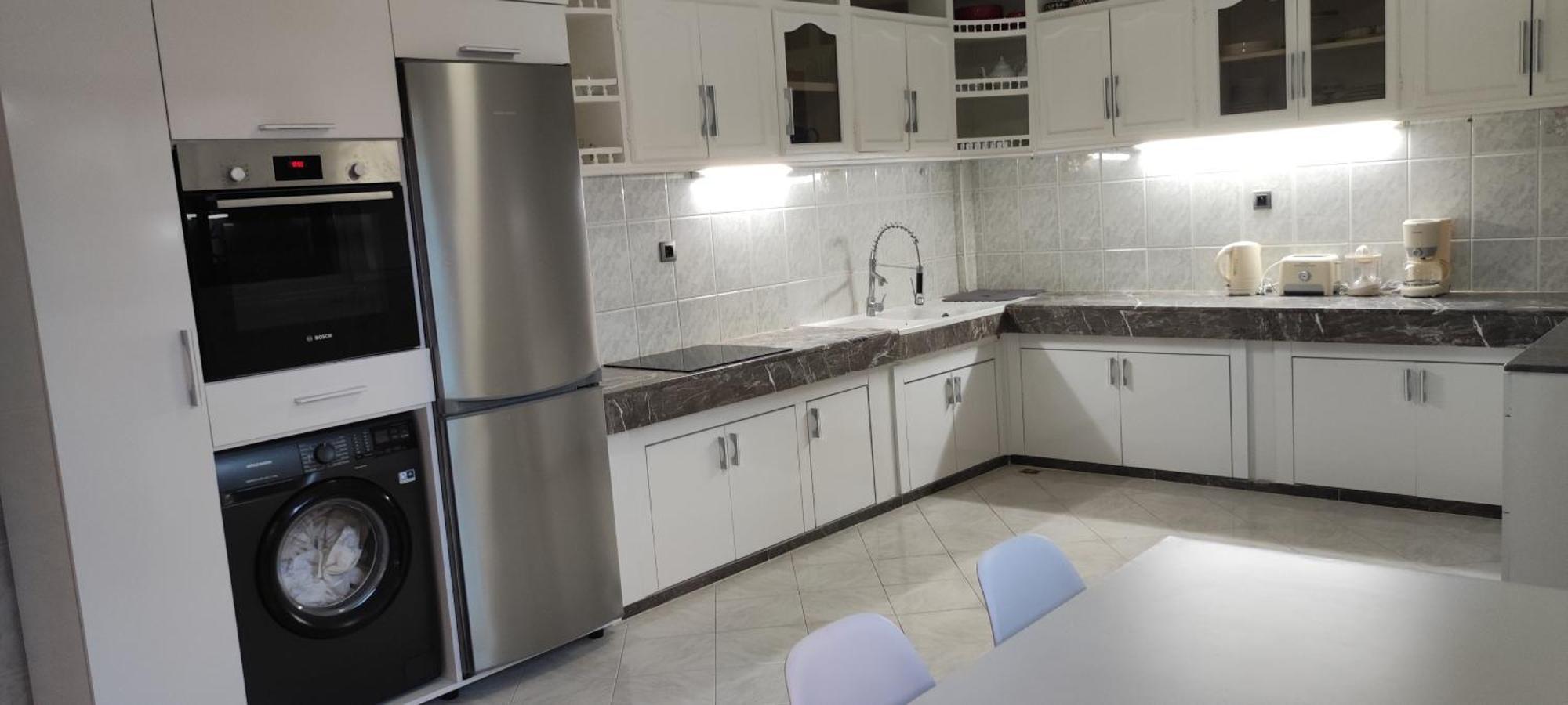 Appartements Nia Confort, Plein Centre Ville, Avec Terrasse Фес Екстериор снимка